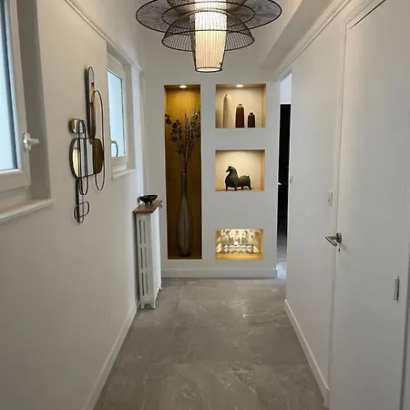 Le Palais Du Commerce Apartment