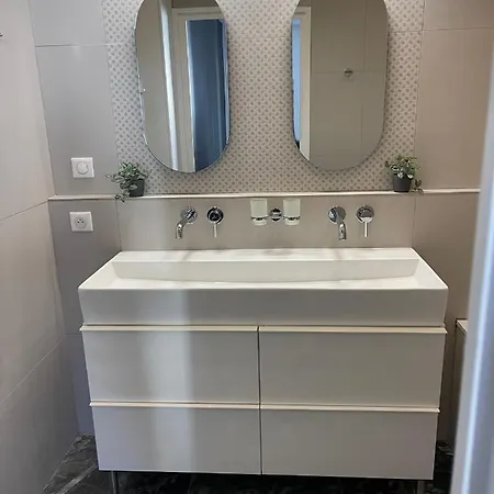 Le Palais Du Commerce 아파트 *