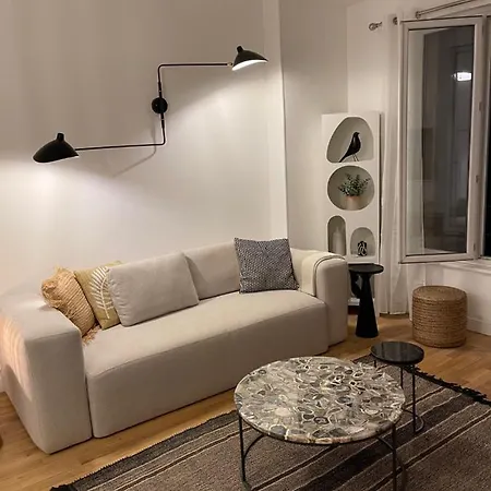 Le Palais Du Commerce *