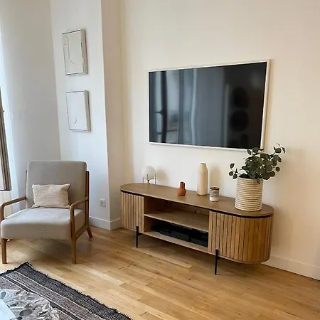 Le Palais Du Commerce Apartment